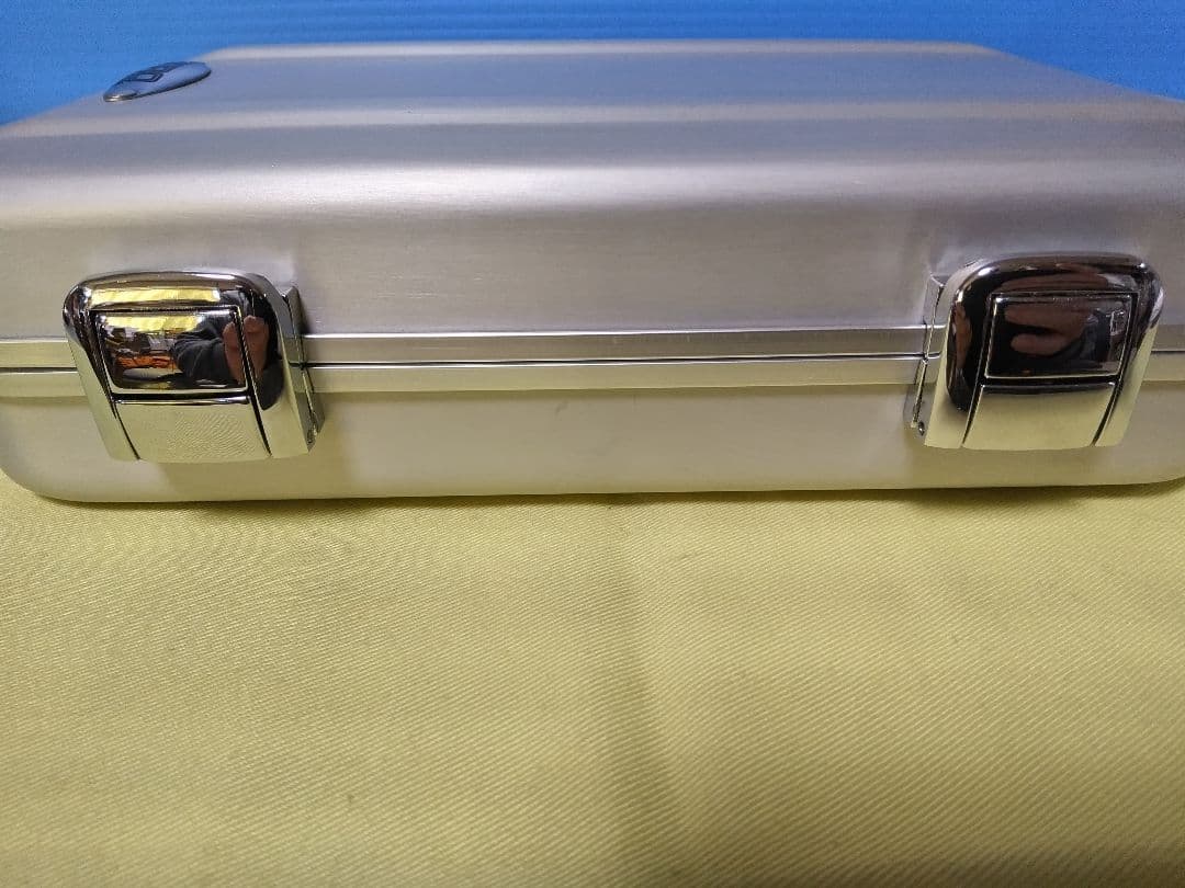 ZERO HALLIBURTON アルミ ハードケース　最小品　美品