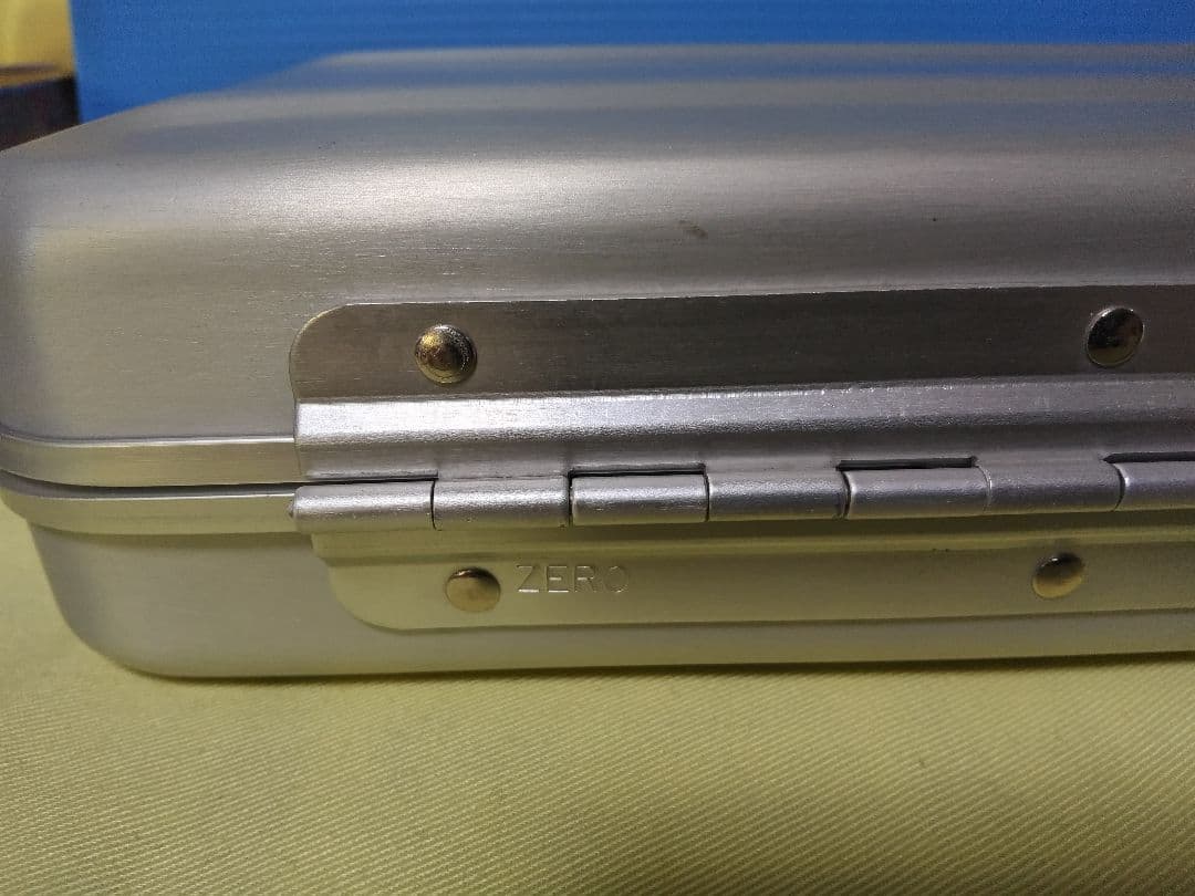 ZERO HALLIBURTON アルミ ハードケース　最小品　美品