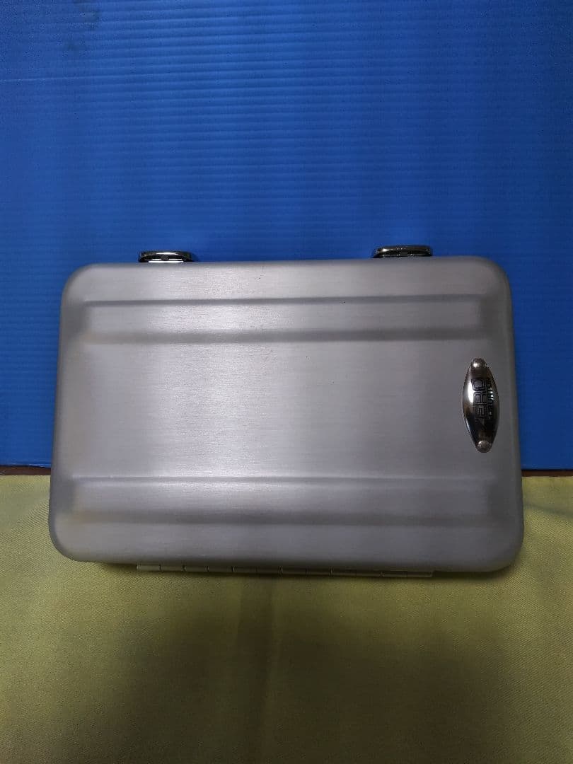 ZERO HALLIBURTON アルミ ハードケース　最小品　美品