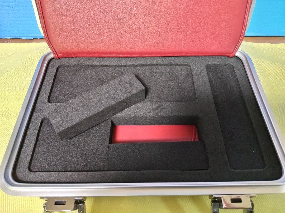 ZERO HALLIBURTON アルミ ハードケース　最小品　美品