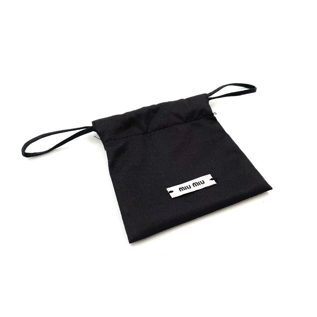 《超美品》MIUMIU ロゴ入り ヘアピン ヘアクリップ ゴールド金具 袋付き