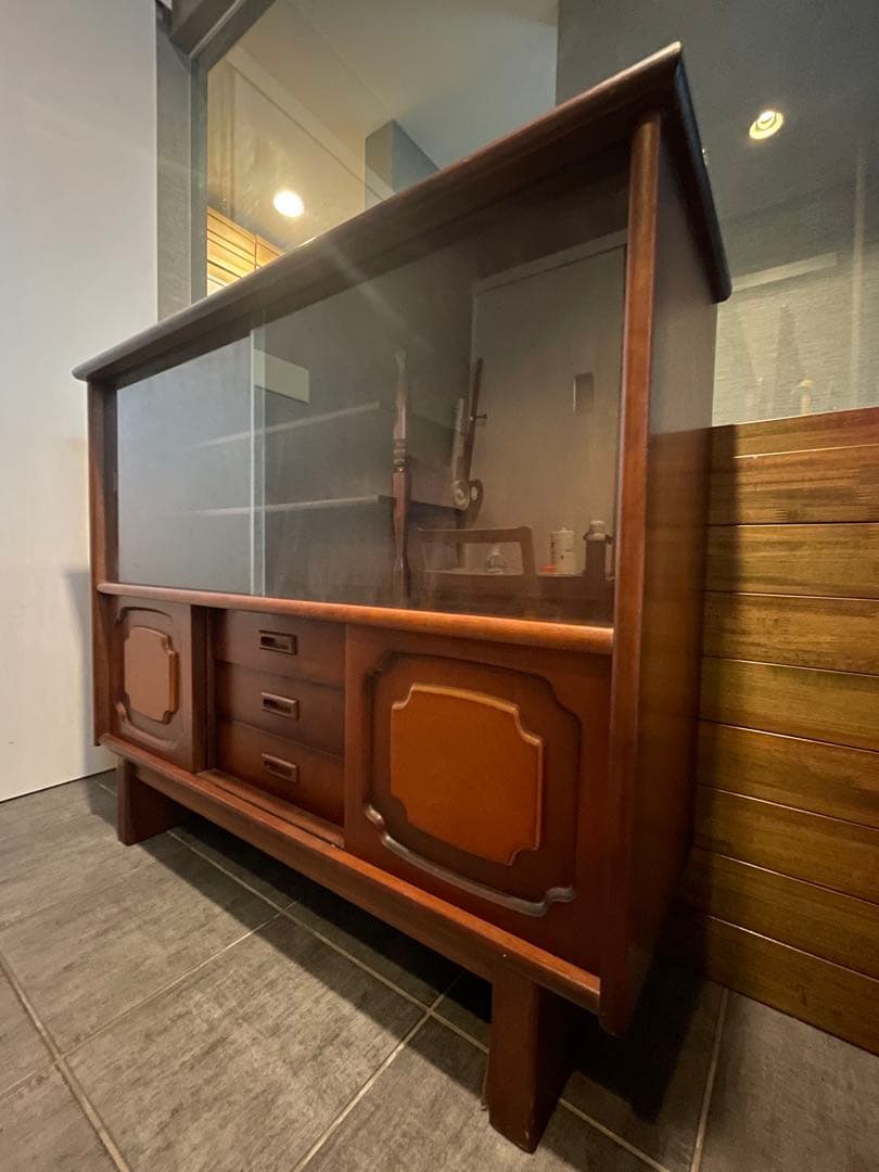 momo 1970年代 サペリマホガニー材天然木 ヴィンテージサイドボード