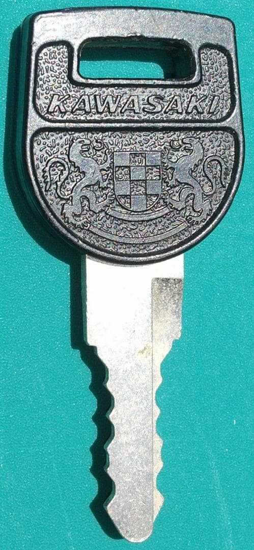 Ｚ２　当時物　鍵 No,752　未使用品！