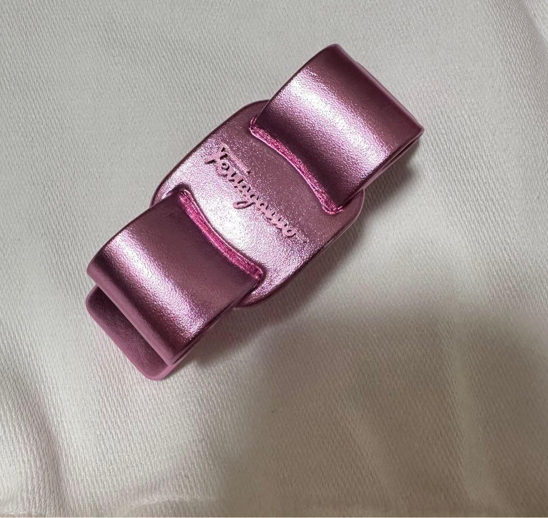 セール★フェラガモ　バレッタ　ピンク