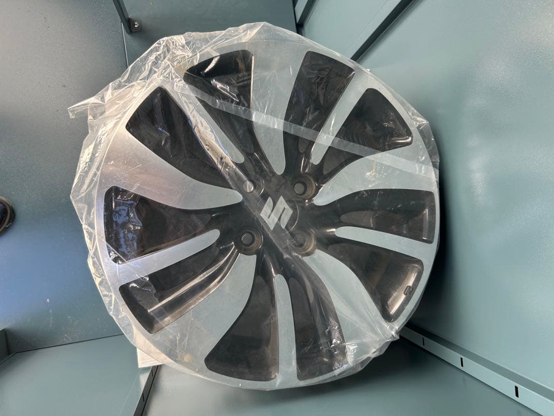 スイフトＲＳ　純正ホイール①（①+②でご購入下さい・4本セット販売のみ）