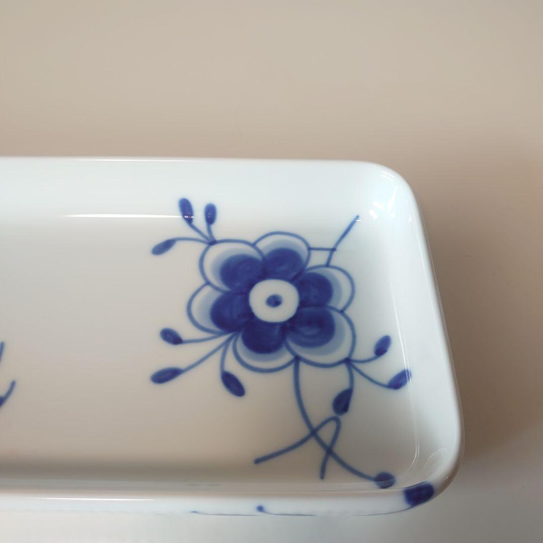 ロイヤルコペンハーゲン　ブルーフルーテッドメガ　ディッシュ&スフレ