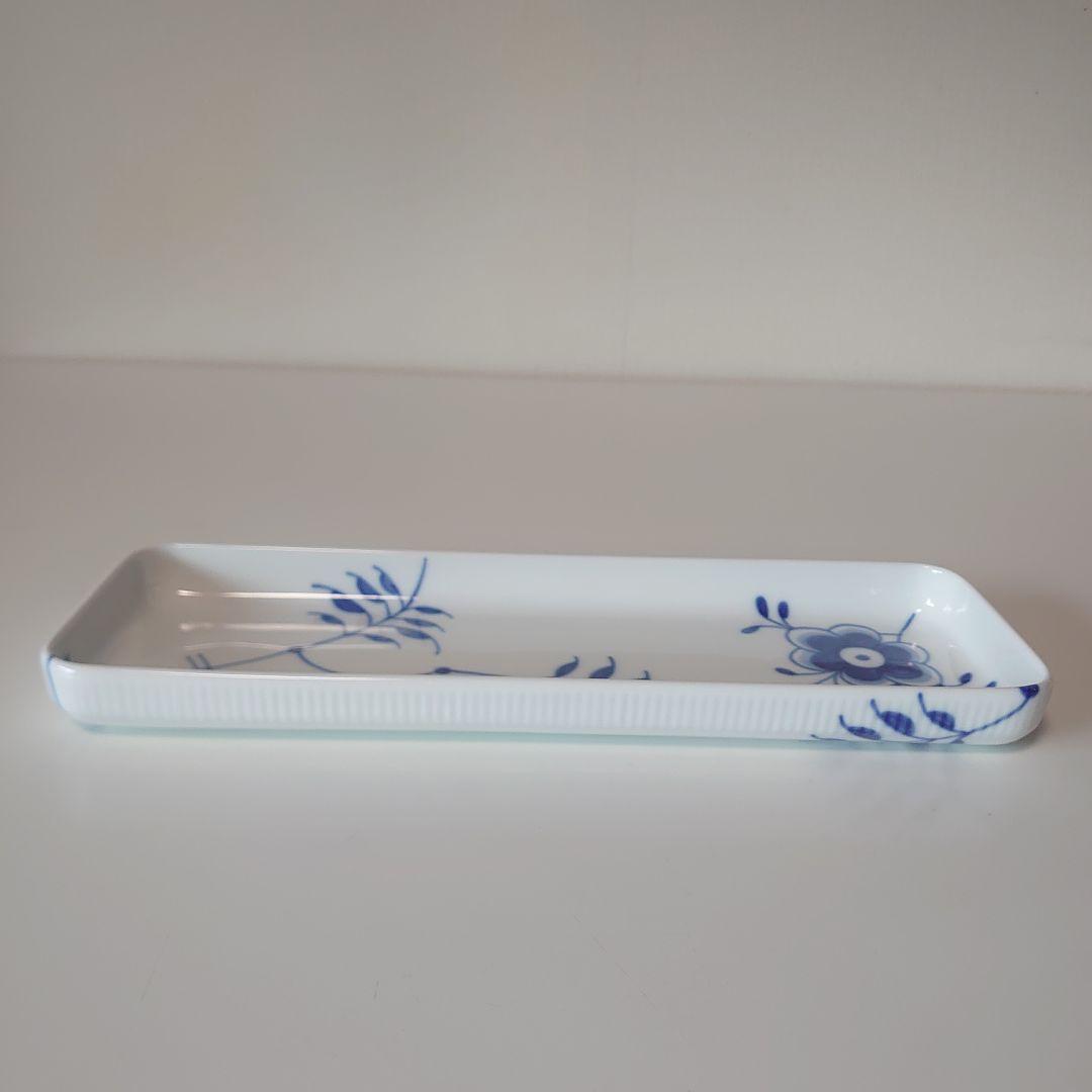 ロイヤルコペンハーゲン　ブルーフルーテッドメガ　ディッシュ&スフレ