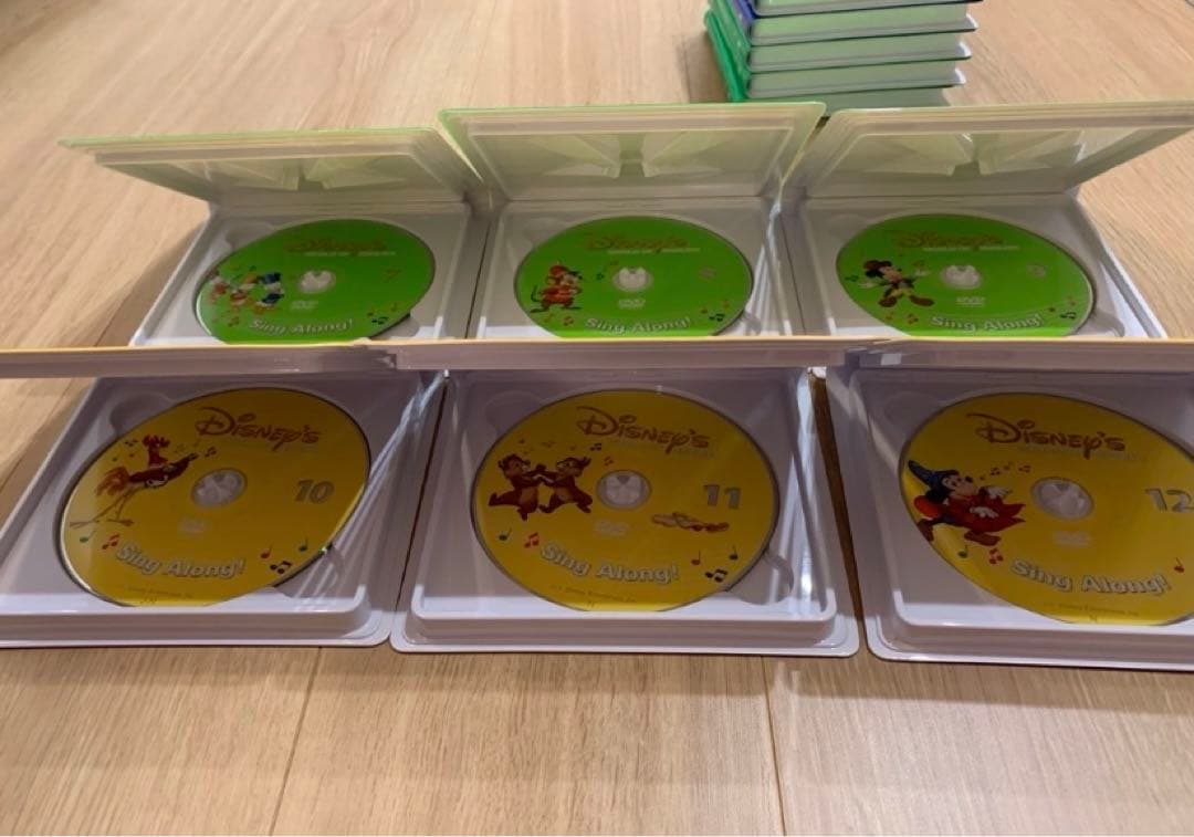 新子役　　DWE ディズニー英語システム シングアロング DVD 12枚