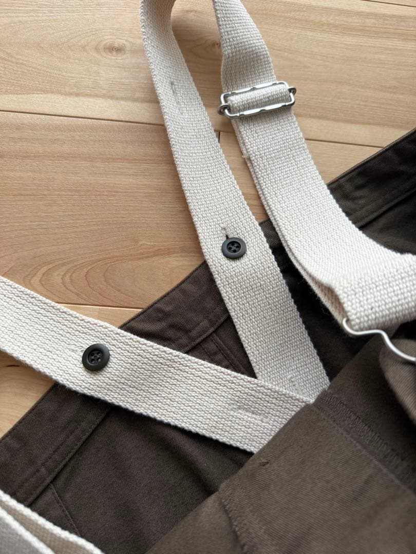 ネストローブ（nest Robe）コットンツイルデッキサロペット　カーキ