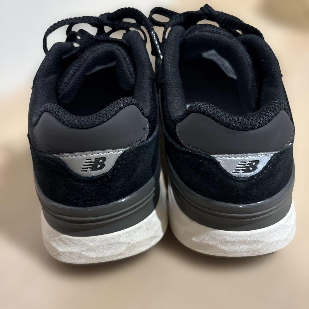 ニューバランス　880 v7 23.5