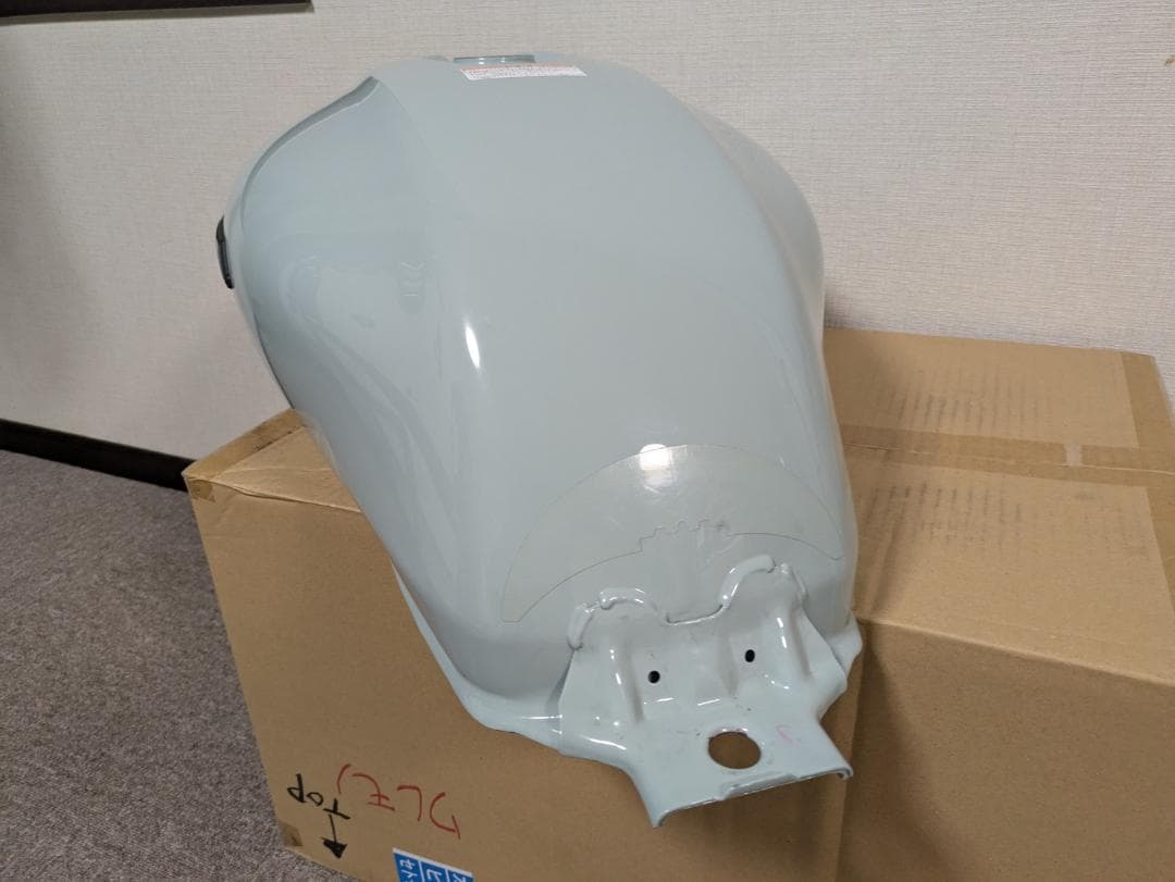 GB350S プコブルータンク