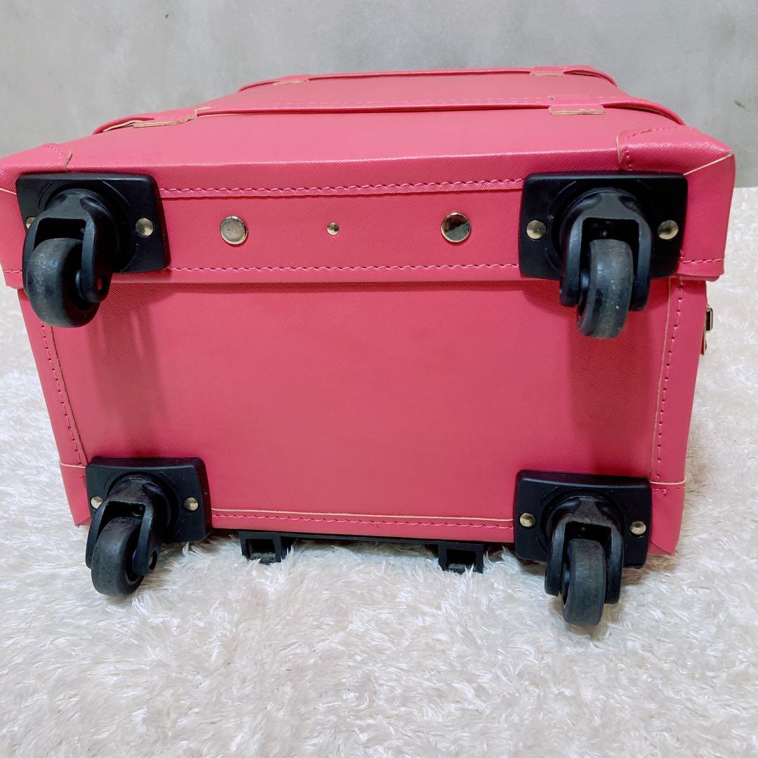 人気✨ユーラシアトランク　ショッキングピンク　機内持ち込み　キャリーケース