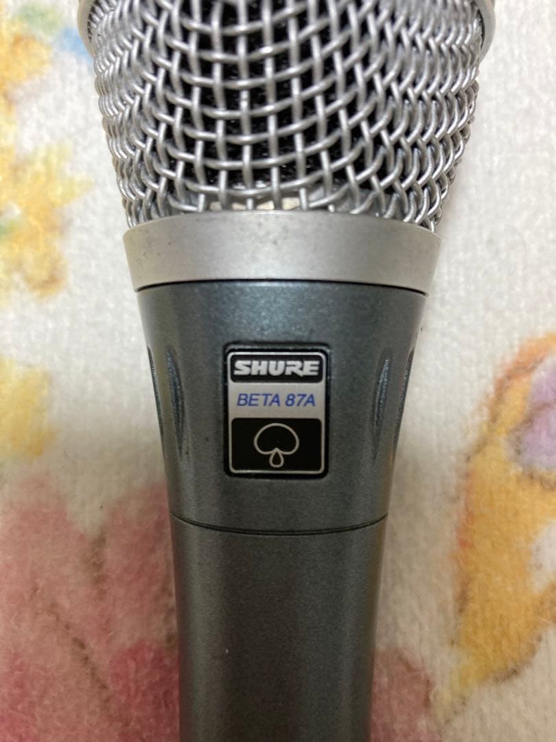 日々値下げ中★BETA 87A★コンデンサーマイク★専用ケース付き★中古
