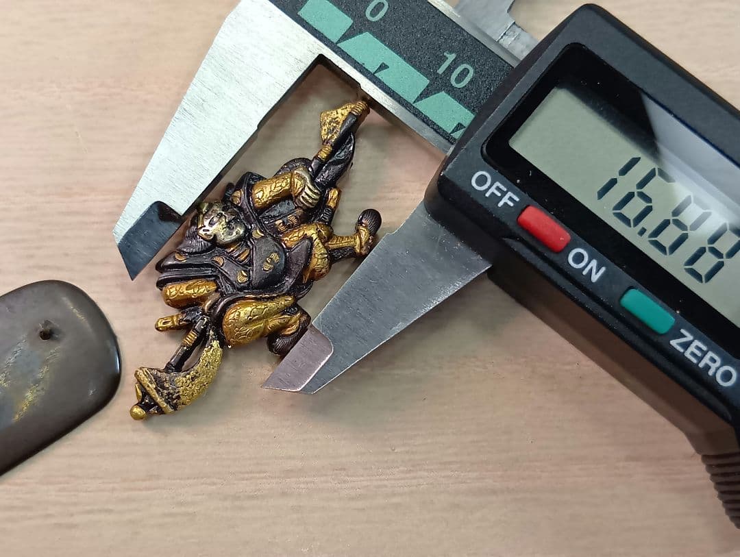 煙草入れ／弁慶前金具