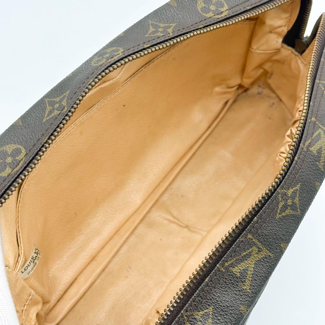 ルイヴィトン トゥルース トワレット 28 モノグラム クラッチバッグ ポーチ