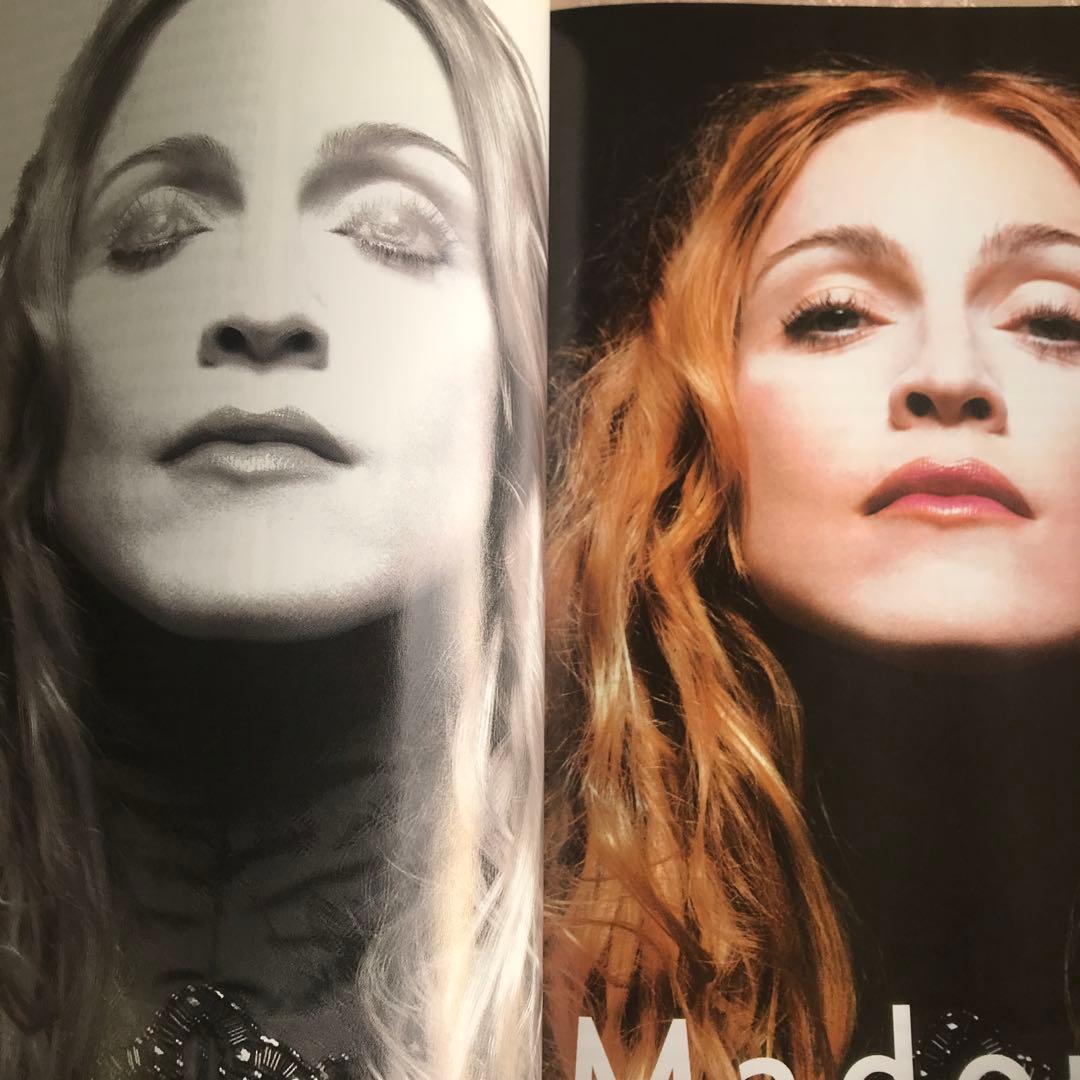 THE 100 GREATEST ENTERTAINERS イルミナティ