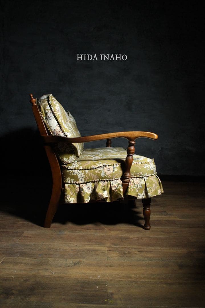 首都圏送無料〜穂高約40万　極上プリーツスカート3人掛け　オリーブグリーン