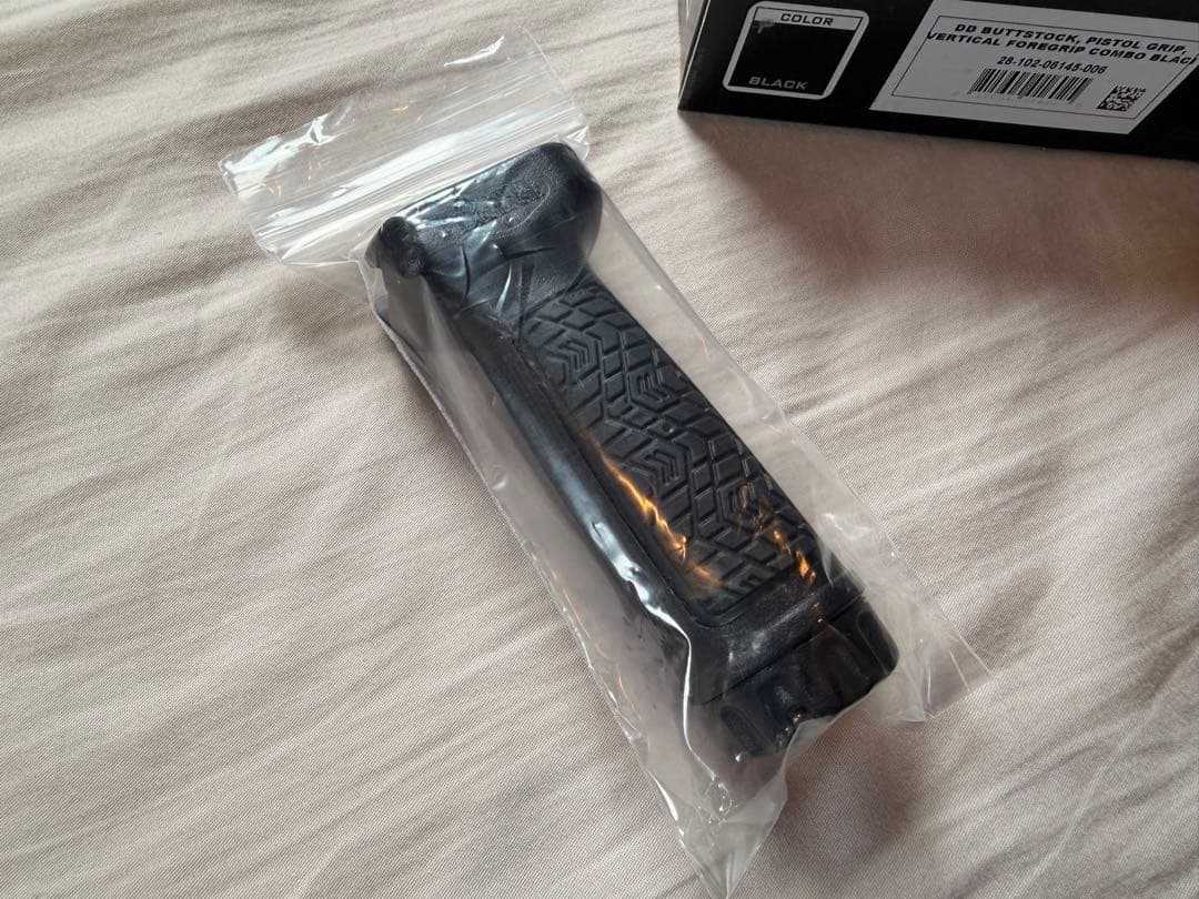 き*よ様 【実物】ダニエルディフェンス バーティカルフォアグリップ 20ミリレー