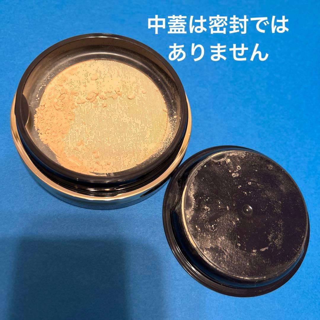 クレド・ポー・ボーテ　フェイスパウダー　ライトミディアム