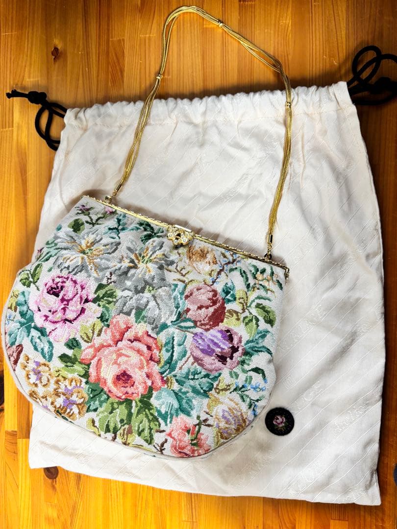 プチポワン　久家道子　刺繍バッグ　パーティバッグ