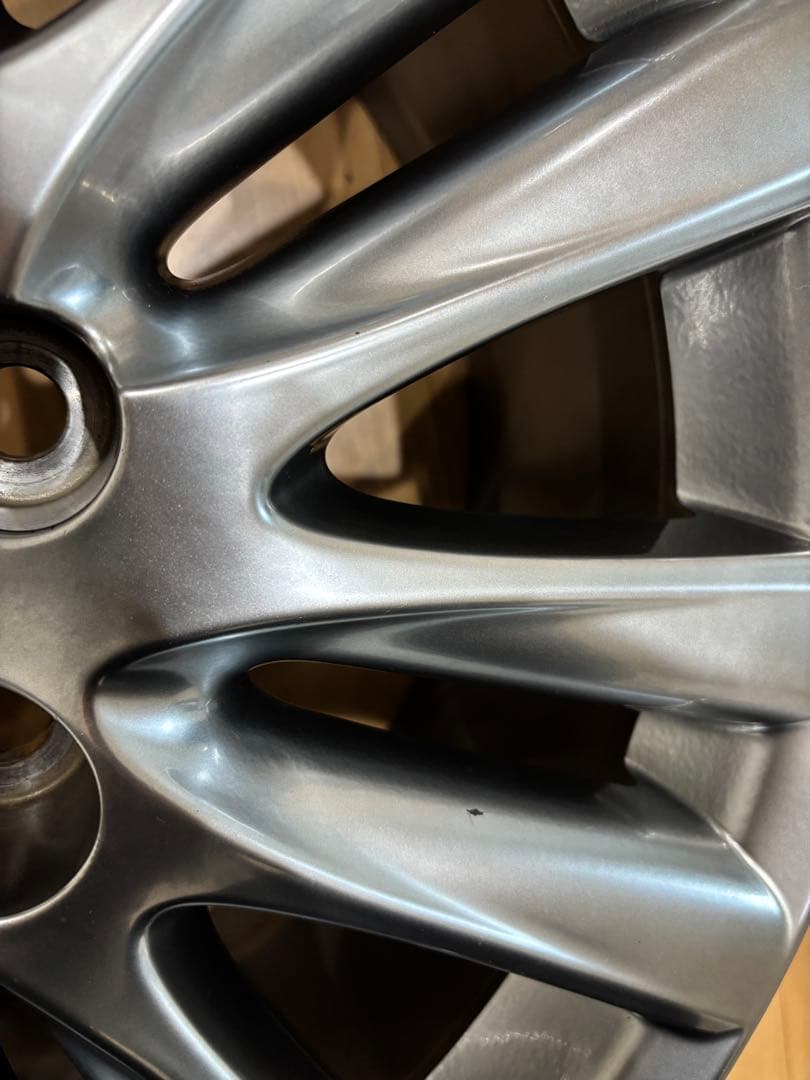 ハリアー60系 ハイブリッド純正ホイール 18インチ 7.5J