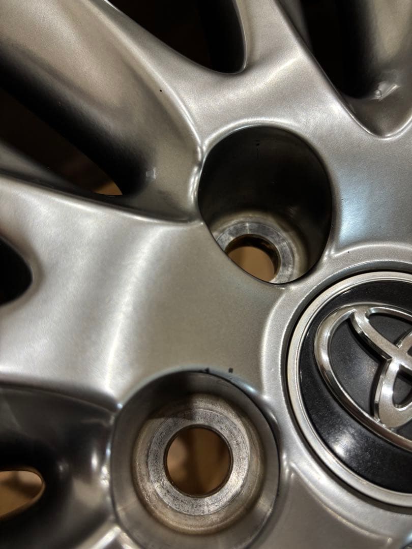 ハリアー60系 ハイブリッド純正ホイール 18インチ 7.5J