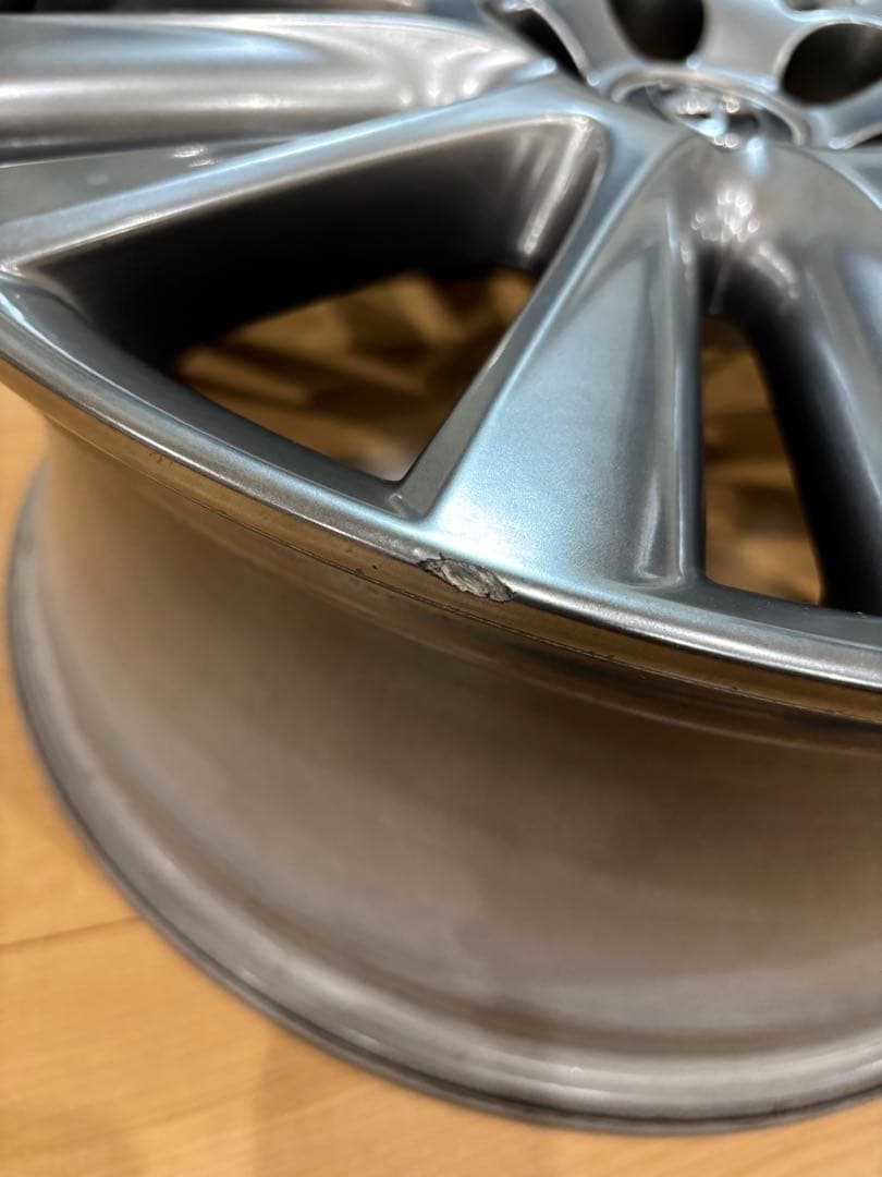 ハリアー60系 ハイブリッド純正ホイール 18インチ 7.5J