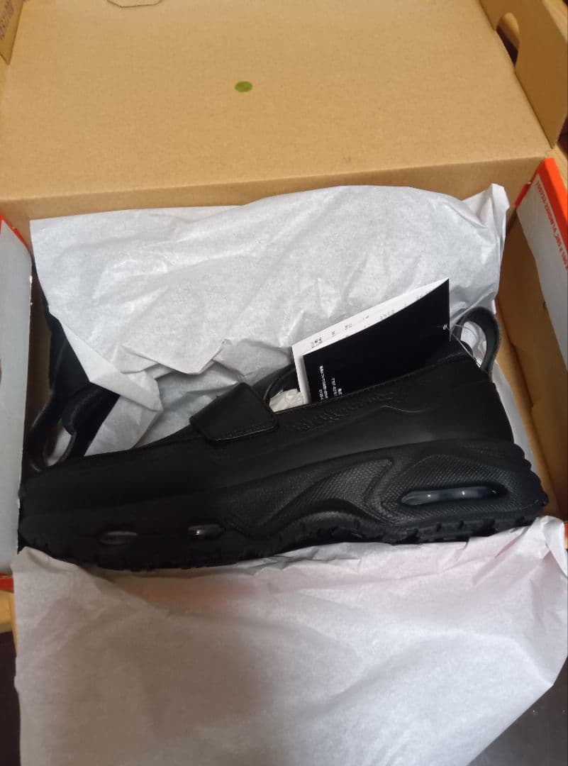 ナイキ　エアマックス　フェノメナ　ブラック　ローファー