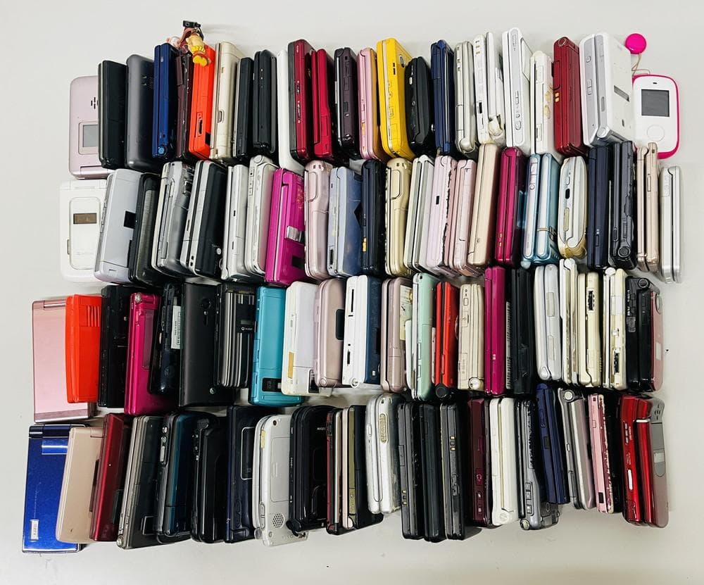 個◇ガラケー 約90台 まとめ ジャンク 携帯 部品取り 約11㎏