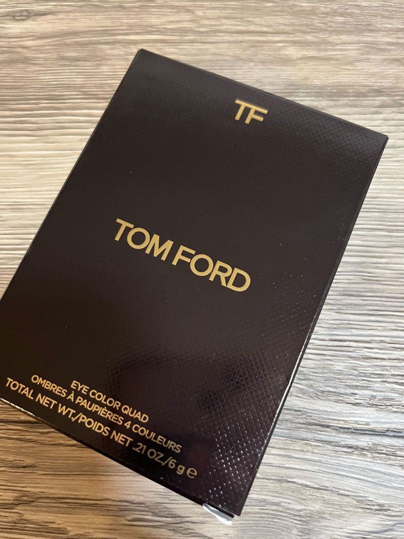 【未使用品】トムフォードアイ カラー クォード 04A サスピション