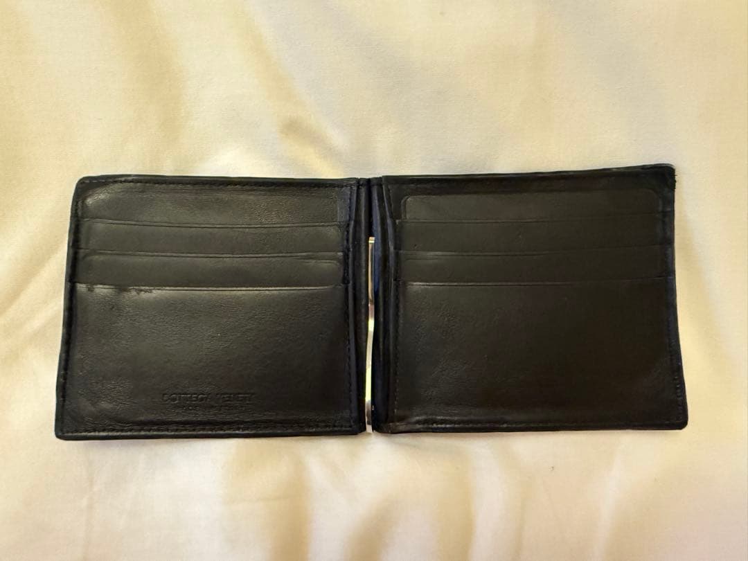 BOTTEGA VENETAボッテガヴェネタ　マネークリップ　二つ折り財布