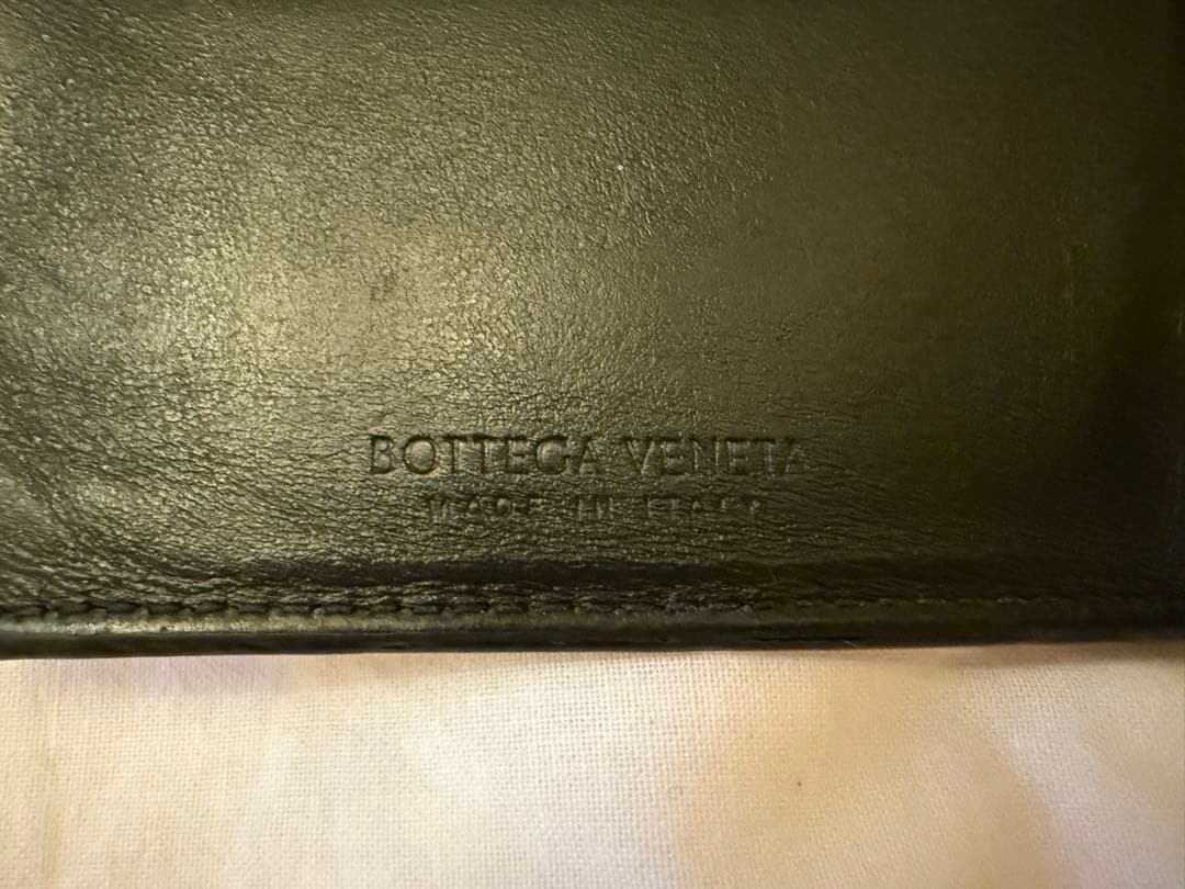 BOTTEGA VENETAボッテガヴェネタ　マネークリップ　二つ折り財布
