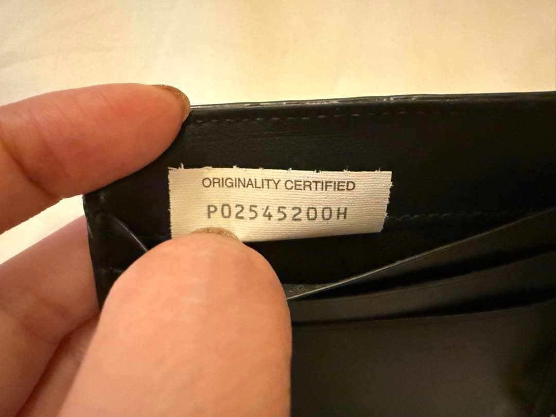 BOTTEGA VENETAボッテガヴェネタ　マネークリップ　二つ折り財布