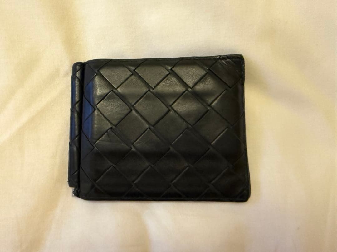 BOTTEGA VENETAボッテガヴェネタ　マネークリップ　二つ折り財布