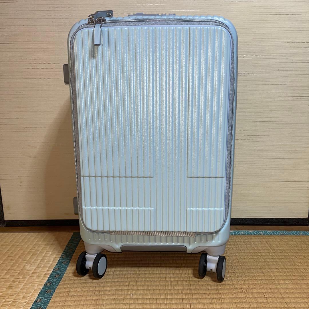 イノベータースーツケース38L