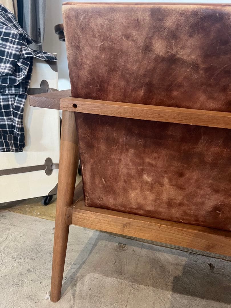 KJ　2人掛けヴィンテージ革ソファ