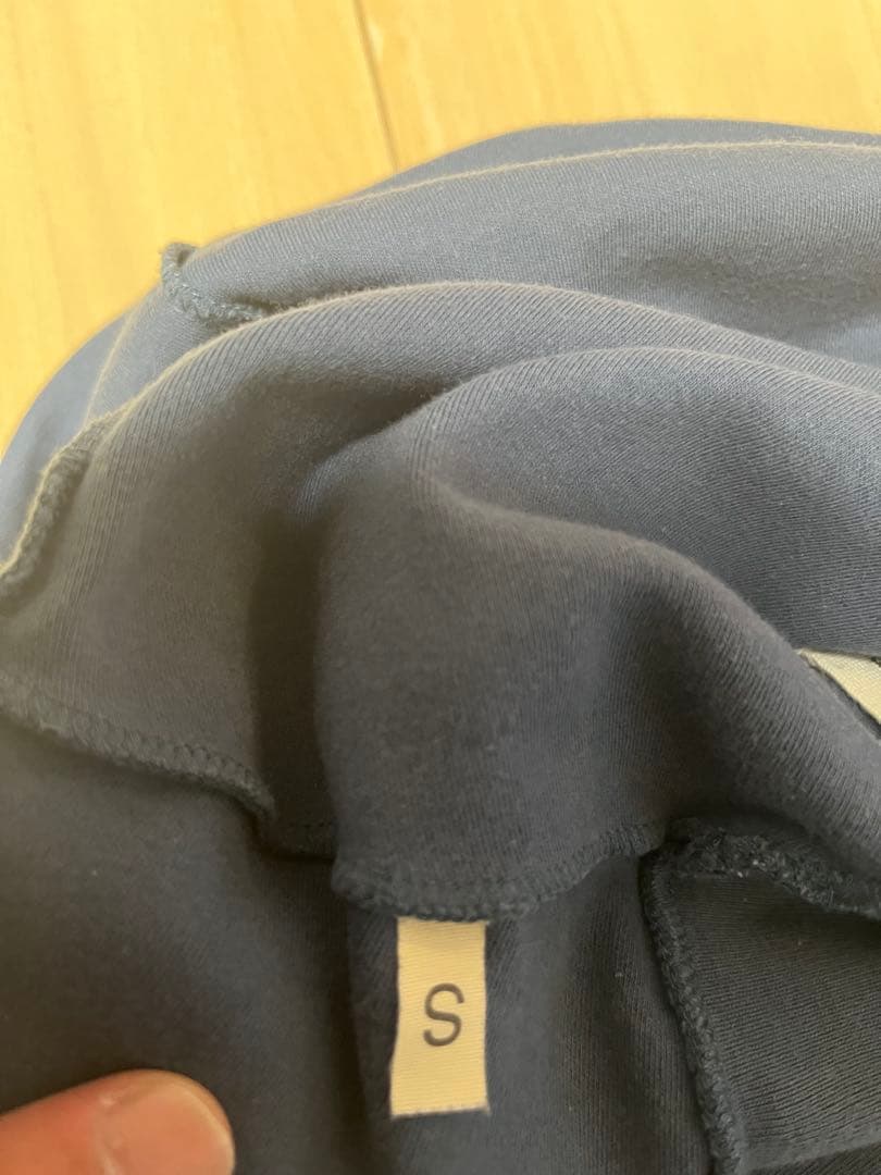 マルタンマルジェラ　ネイビー ハイネック カットソー