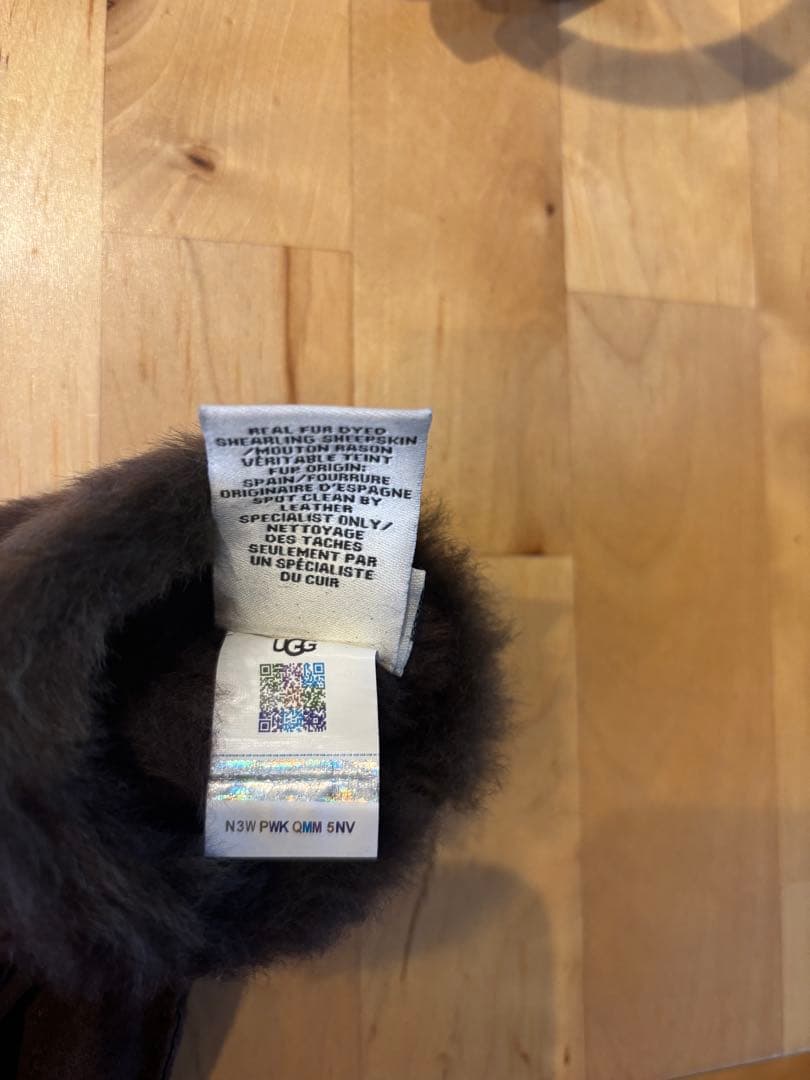 UGG ブラウンファー付き手袋