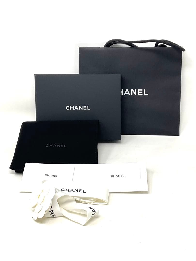CHANEL ソーブラック　コンパクトウォレット　フラグメントケース
