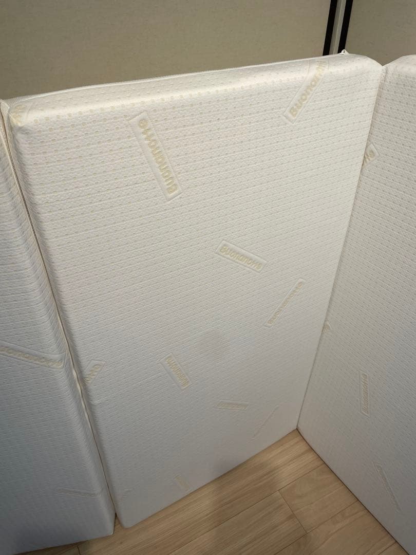 [美品] ボナノッテ 3つ折りセミダブル マットレス 西川産業