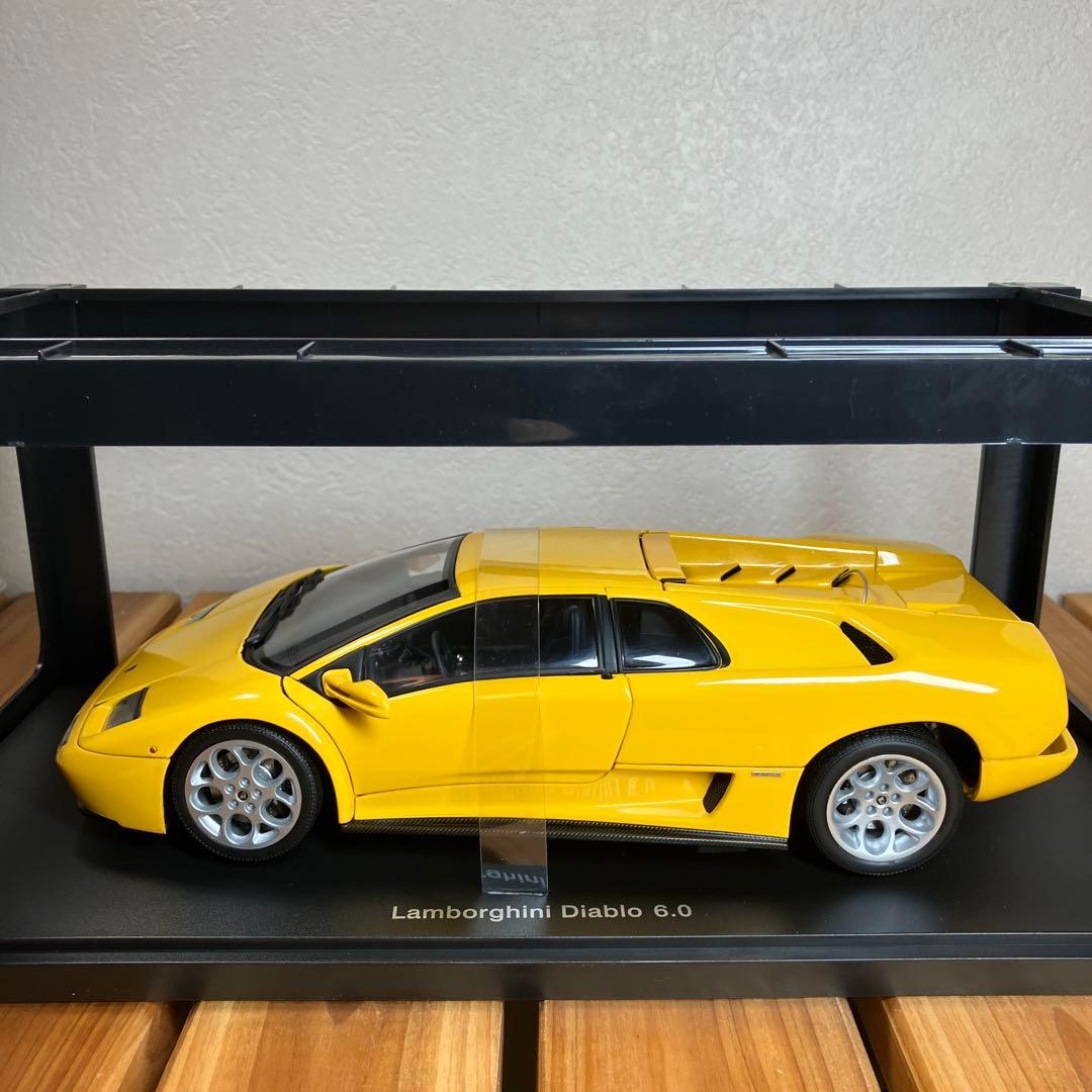 オートアート 1/18 ランボルギーニ ディアブロ6.0