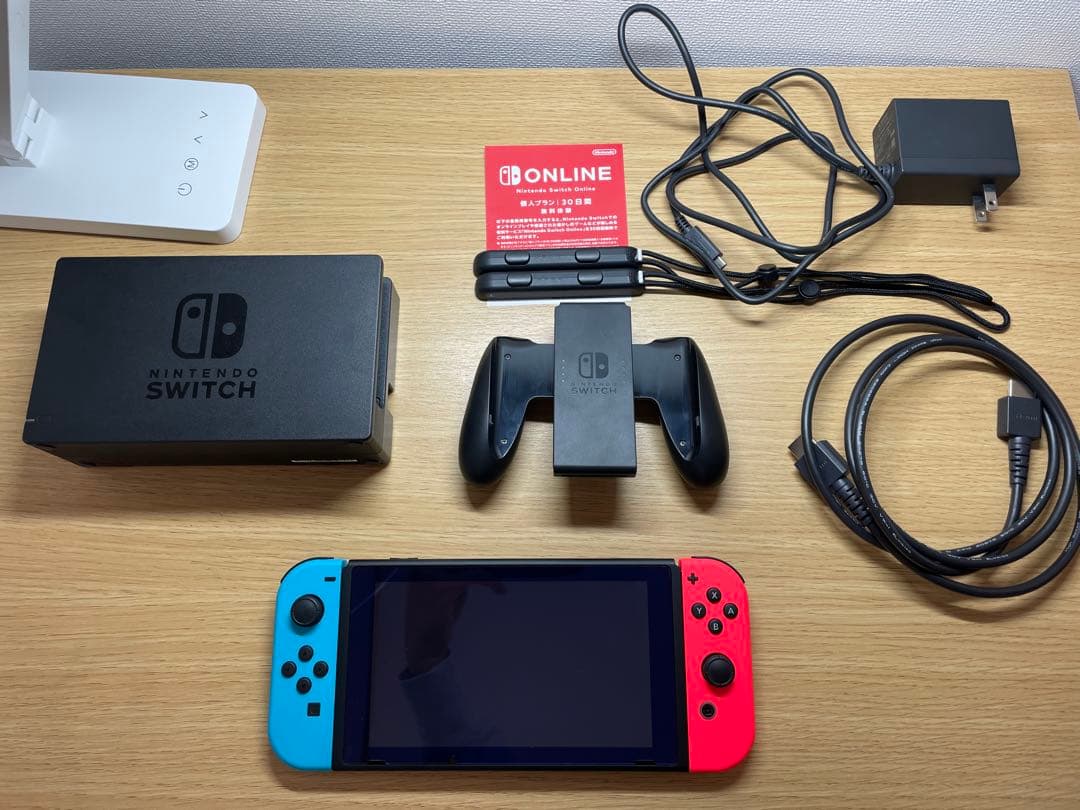 Nintendo Switch 本体　美品　2024モデル
