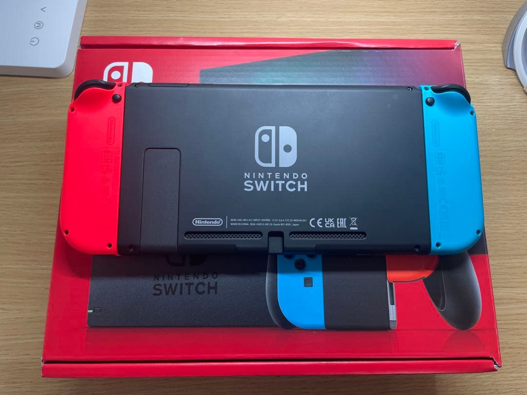 Nintendo Switch 本体　美品　2024モデル