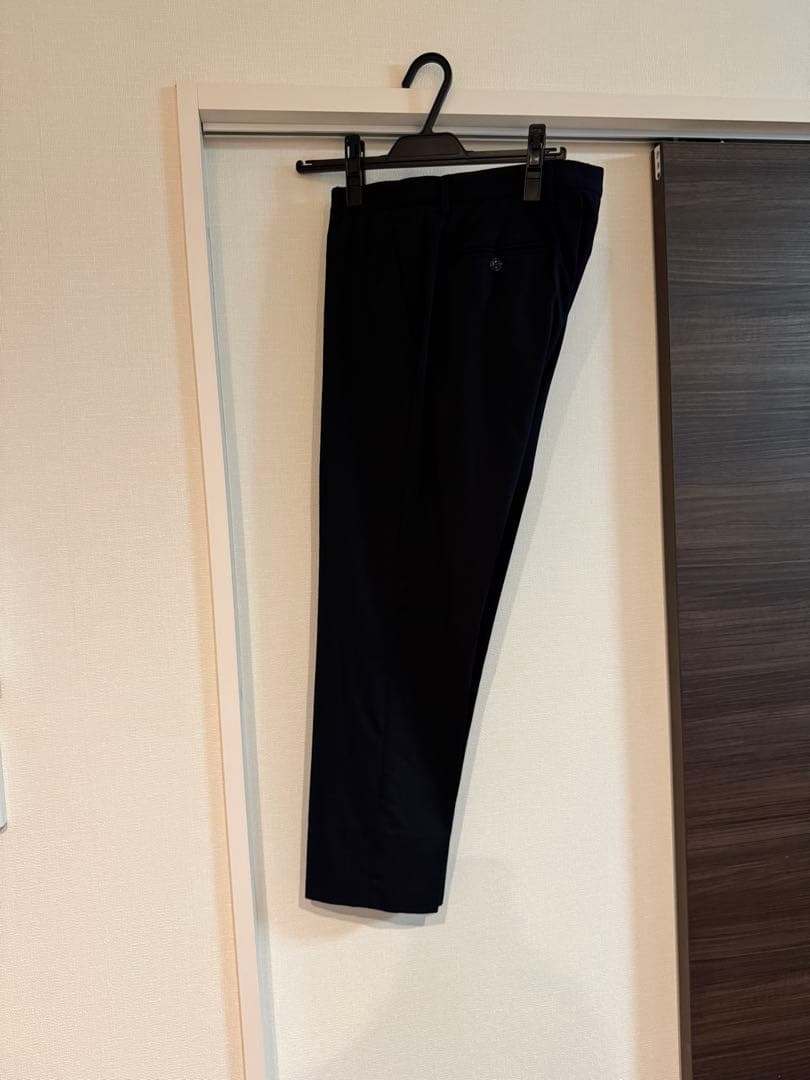 美品！ジョルジオアルマーニSOHO ライン濃紺 無地48