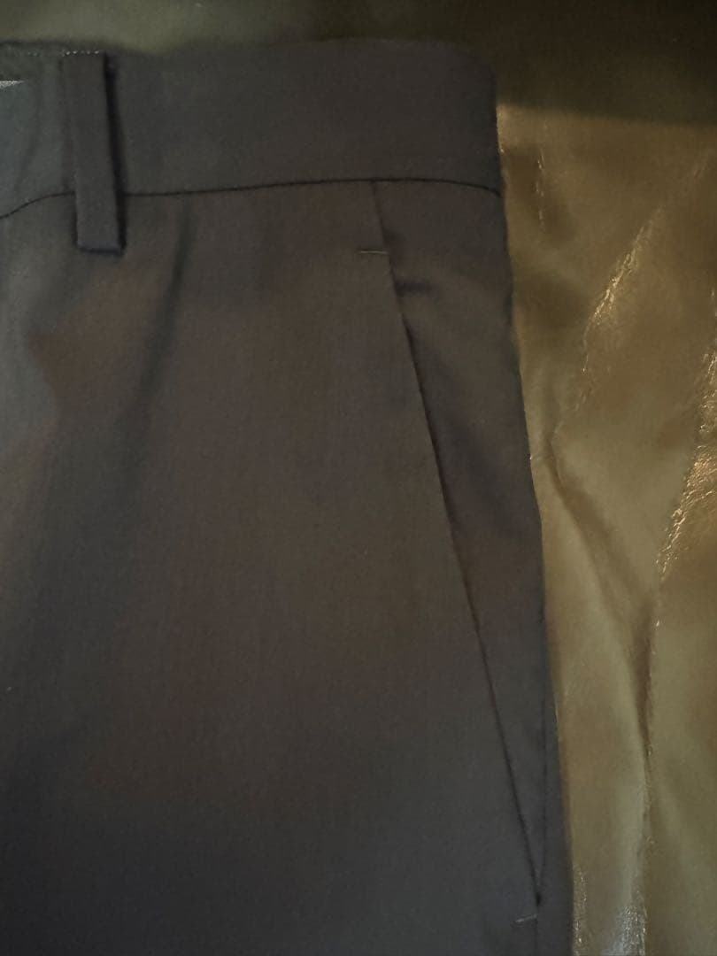 美品！ジョルジオアルマーニSOHO ライン濃紺 無地48