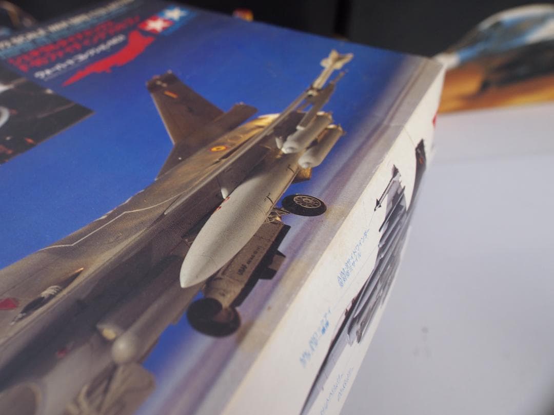 34▢戦闘機13点まとめ ＜F-16C、F/A-18ほか＞ NH0501-9