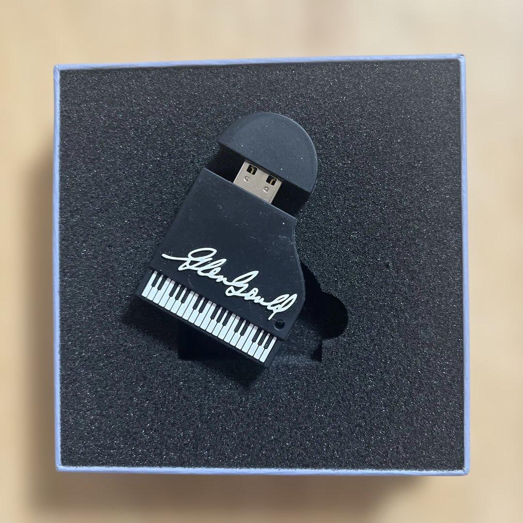 USBメモリ GLENN GOULD グレン・グールド REMASTERED