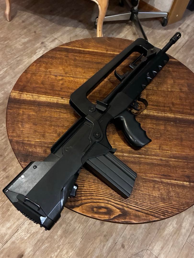 東京マルイ 初期型 FA-MAS 電動ガン ファマス