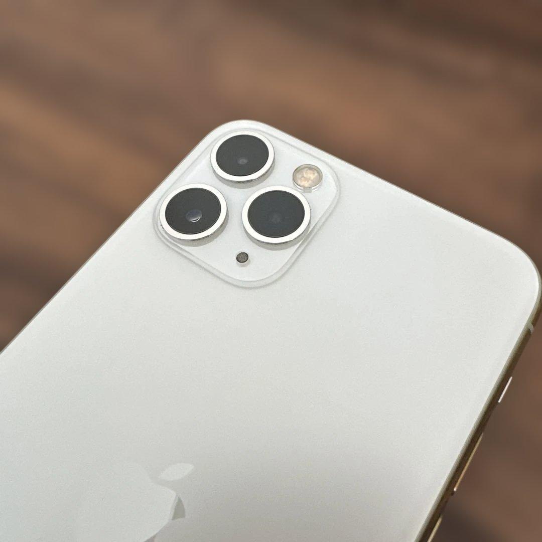 携帯電話本体 iPhone 11 pro 256gb