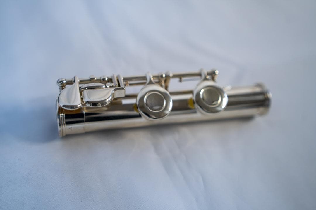 〈美品〉YAMAHA YFL211 フルート ヘコミなし　タンポ良好